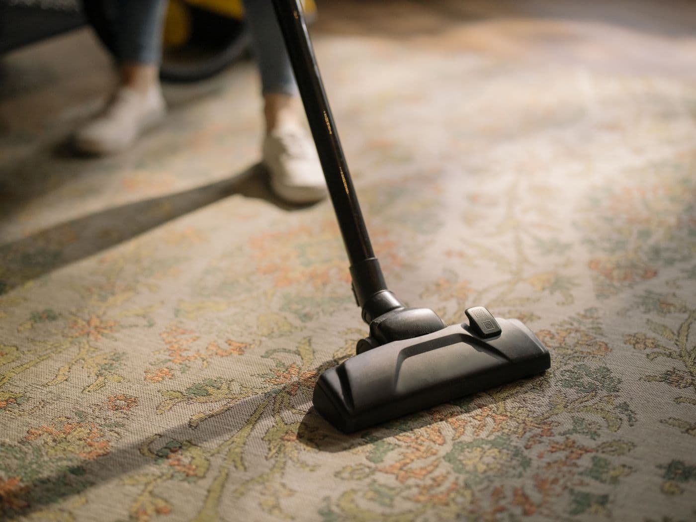 Happy customer with Carpet Cleaner London