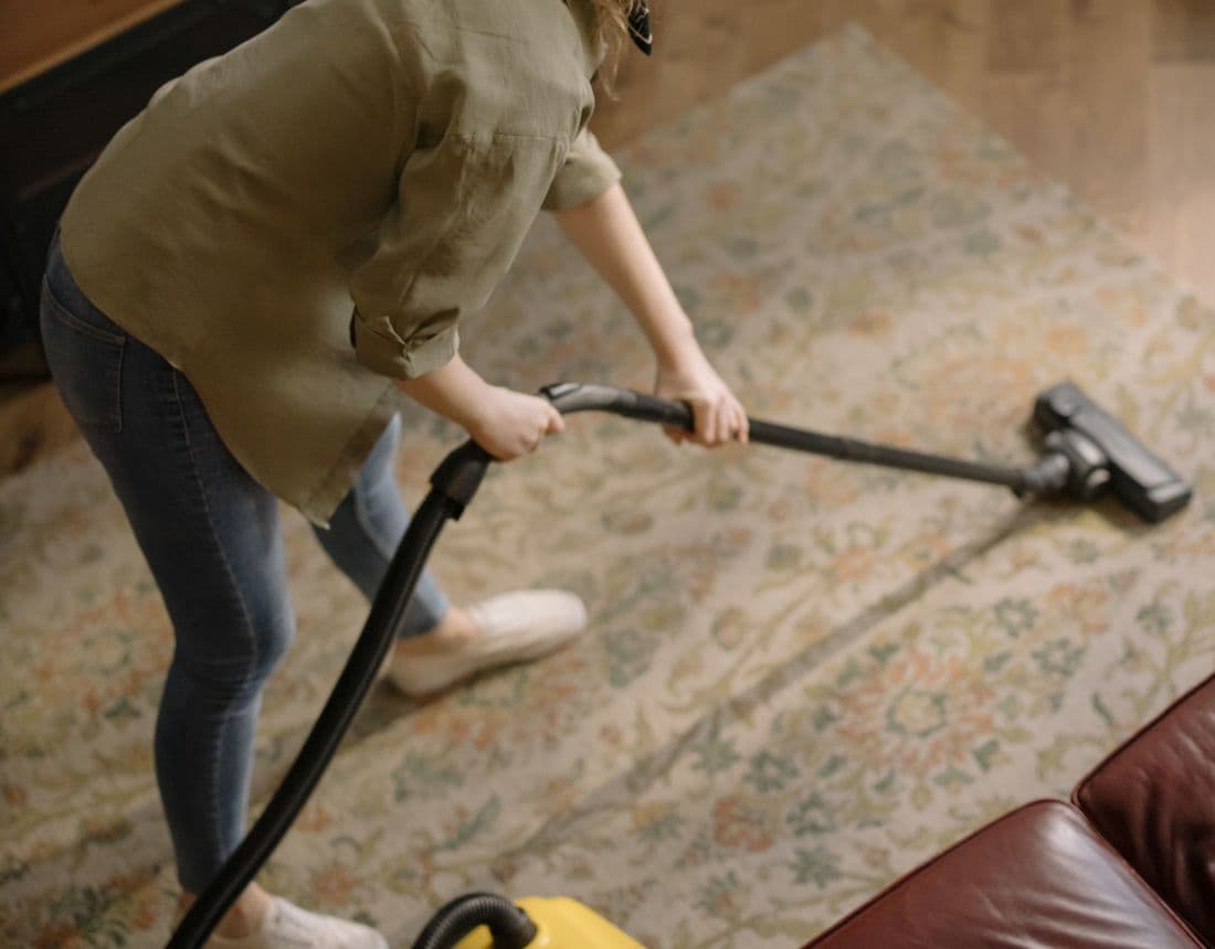 London carpet cleaner on site